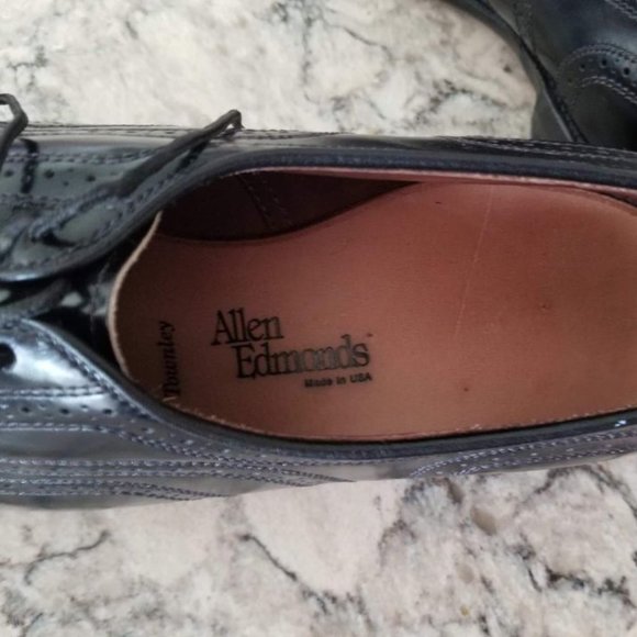 Allen Edmonds Wingtips Size  9 Black Oxfords main image 6